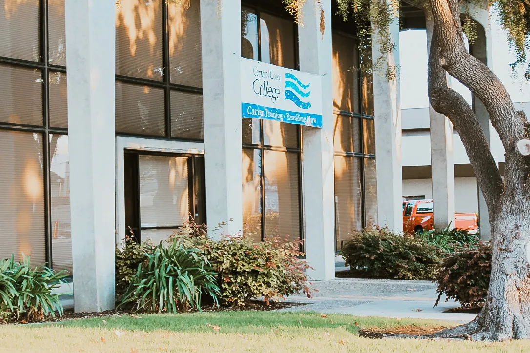 The school front of Central Coast College, a past client of Helps2.